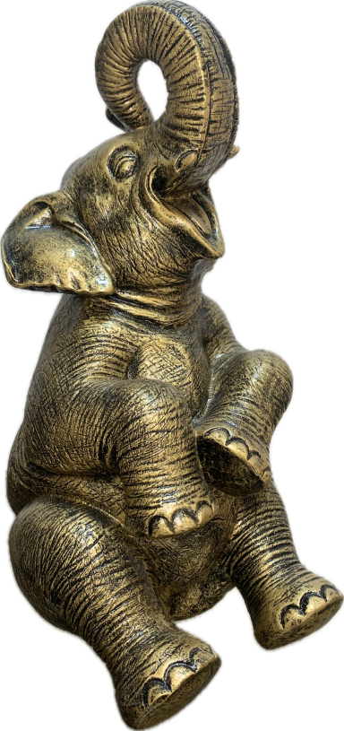 Olifant Bronzen beeldje van een zittende olifant met opgetrokken trunk.